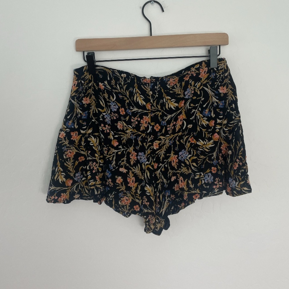 Kimchi Blue Floral Girly Chic Glam Hipster Hippie Artsy Art Vaca Cottage Shorts - Picture 8 of 8